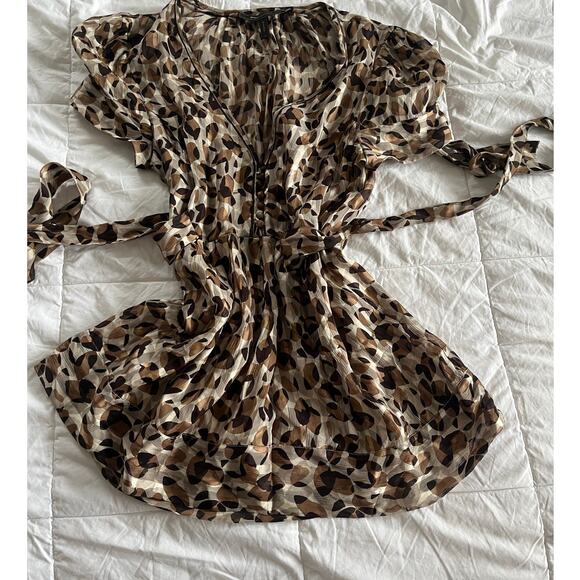 BCBG Carressa Zotia Leopard Silk Y2K Whimsygoth Babydoll Top Size Medium - Picture 1 of 5